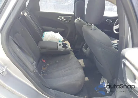 2015 Chrysler 200 Limited z USA, uszkodzony, nr VIN 1C3CCCAB3FN552176